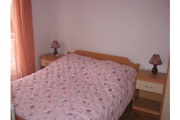 Croatia Privát Slatine, Exterior